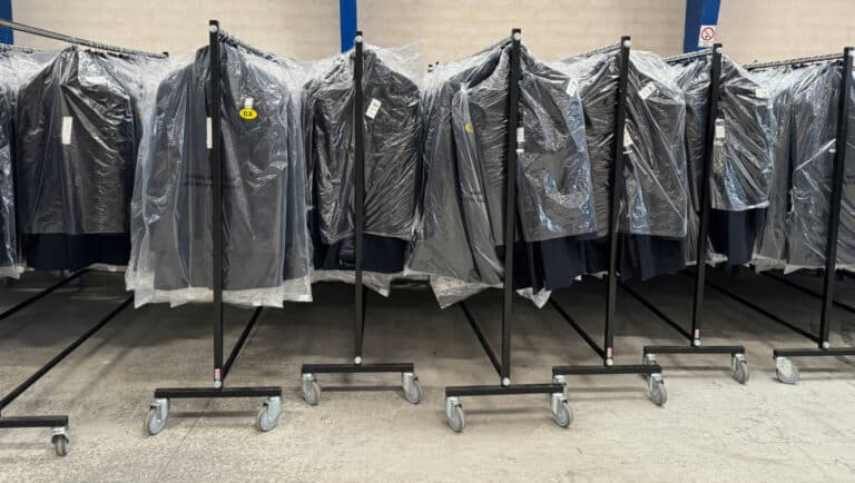 DK Company konfektionsstativer