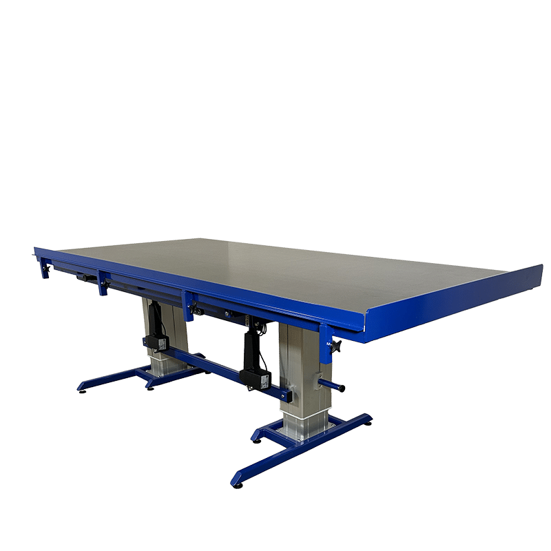 Hæve sænkebord med vippefunktion - 2100x1000 mm - Erg-O-Lift 300 (skrå forfra nedvippet)