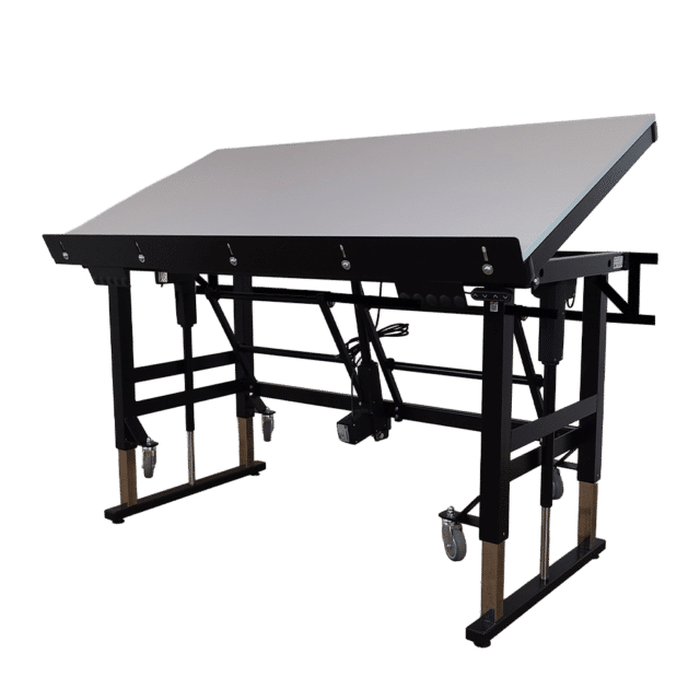 Raise and lower table with tilt function - Erg-O-Let 310 - Model 4 main view from the front obliquely