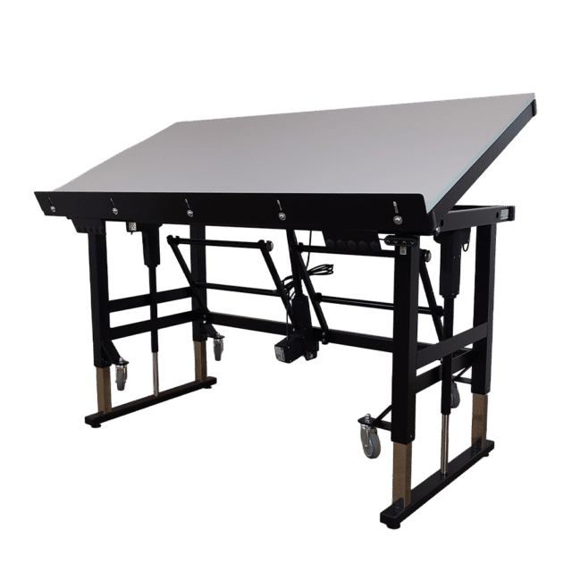 Raise and lower table with tilt function - erg-o-let 310 - Main view from the front, oblique